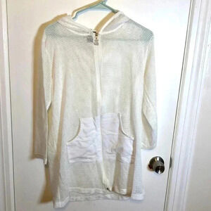 Beach by Jordan Taylor white zippered and hooded beach cover up with pockets.